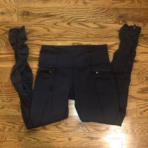 Lululemon leggings in grey